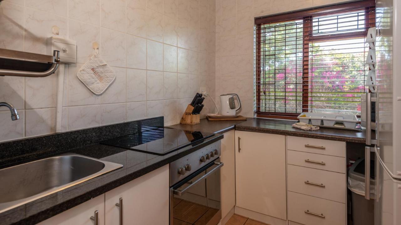 הרמנוס Brown Jug Guest House מראה חיצוני תמונה
