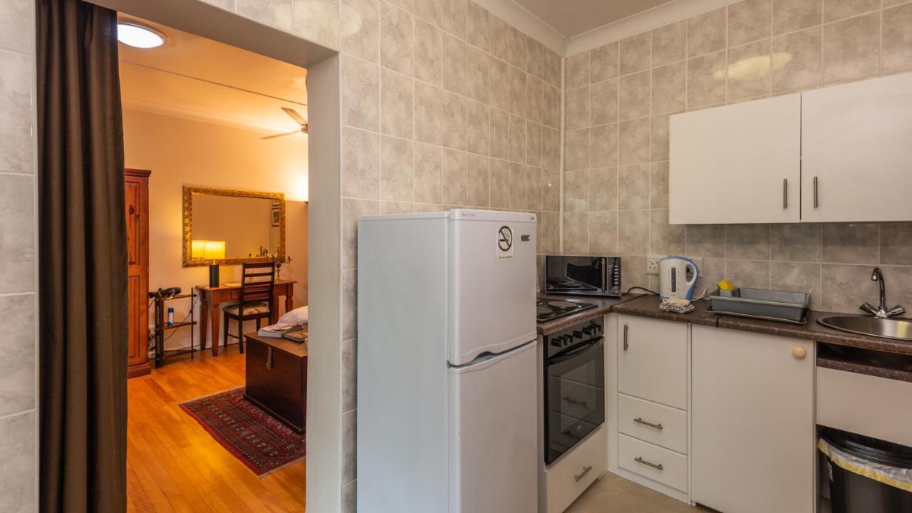 הרמנוס Brown Jug Guest House מראה חיצוני תמונה