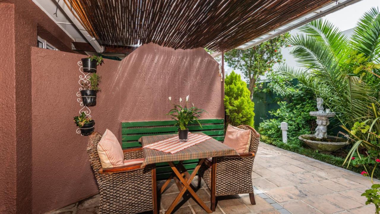הרמנוס Brown Jug Guest House מראה חיצוני תמונה