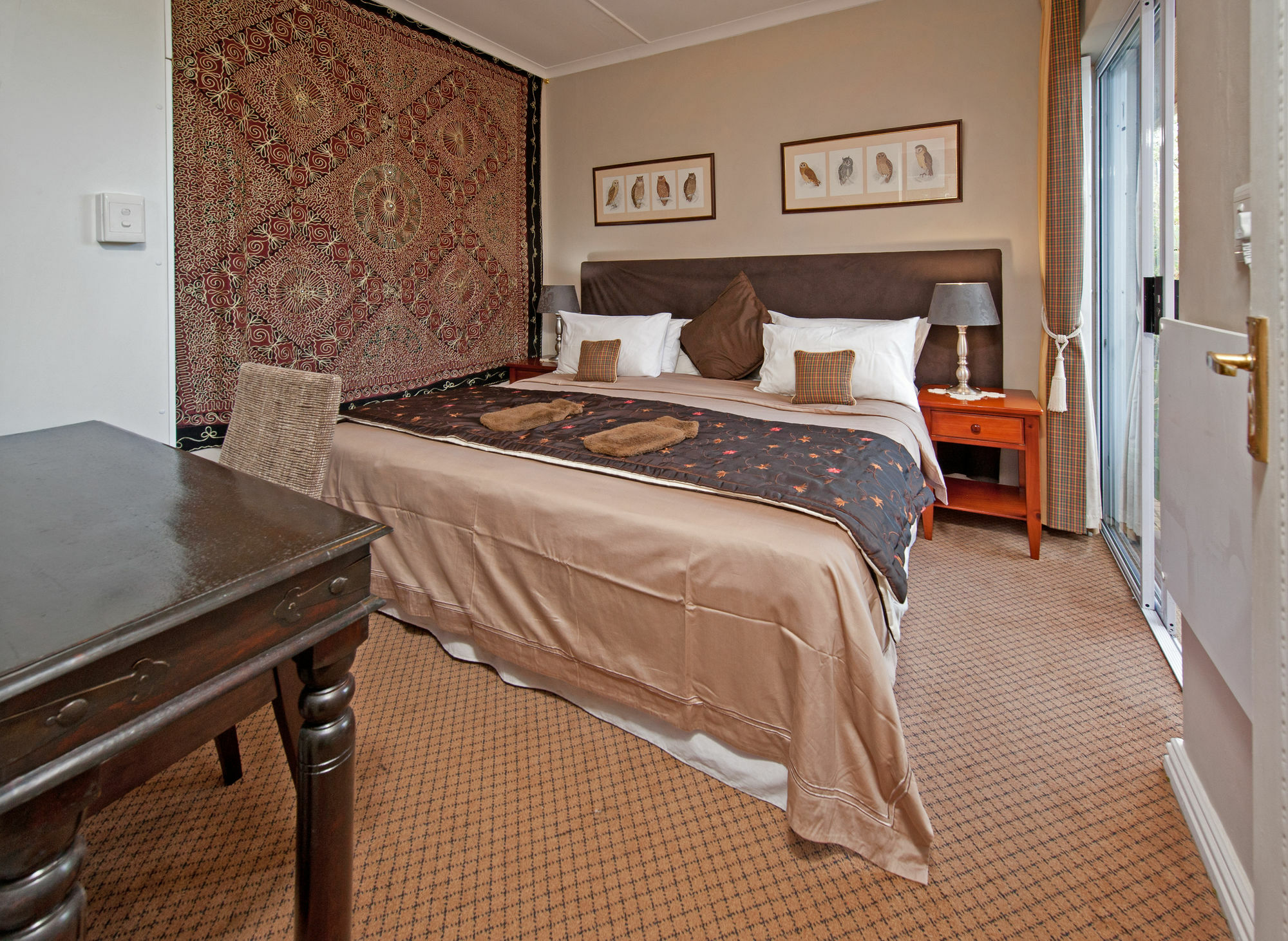 הרמנוס Brown Jug Guest House מראה חיצוני תמונה