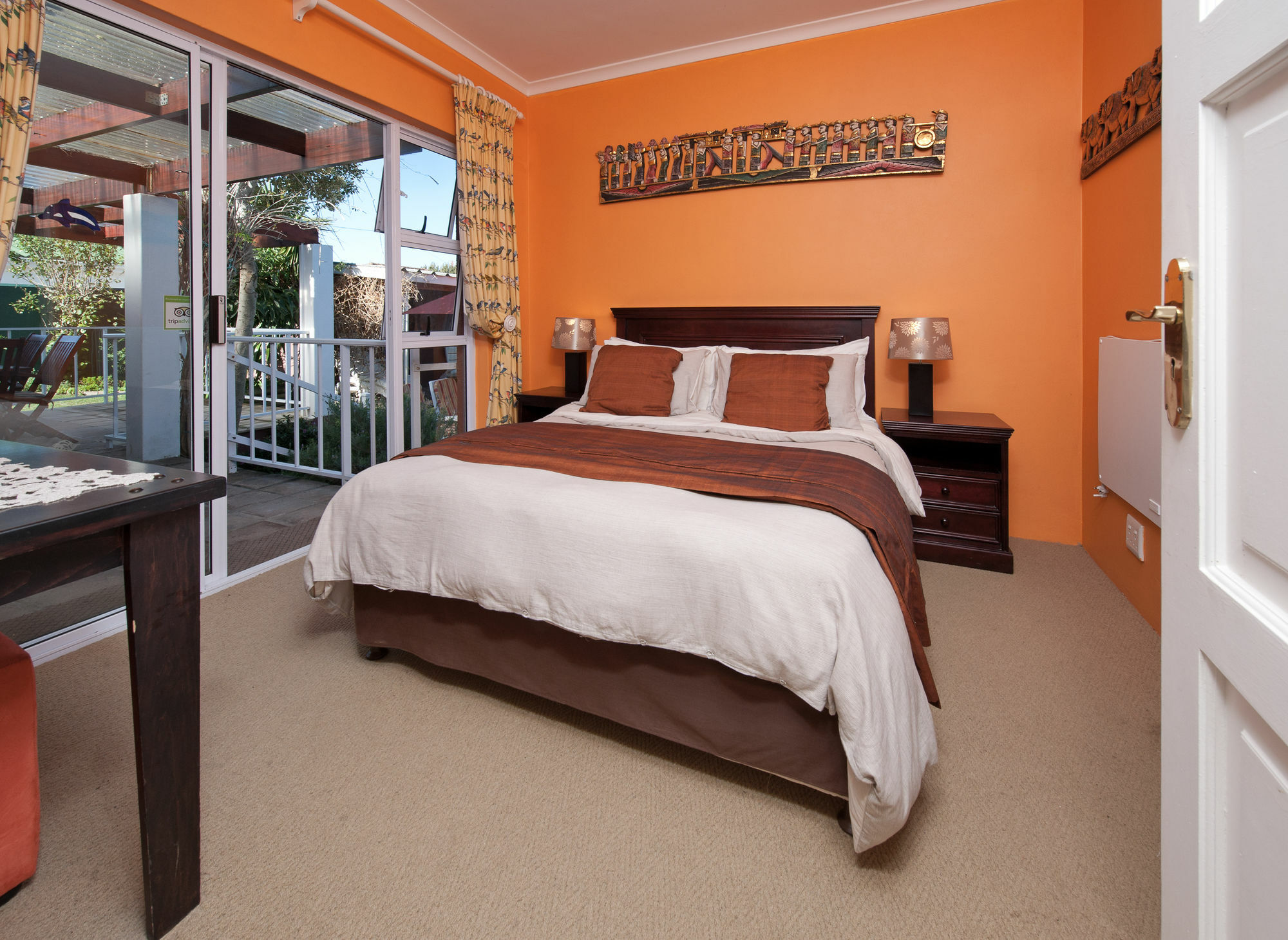 הרמנוס Brown Jug Guest House מראה חיצוני תמונה